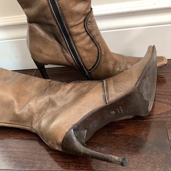 Rustic Brown tall leather knee length boot (sole made in Italy) - Picture 3 of 6